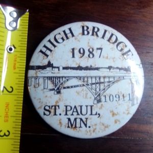 St Paul High Bridge vgt button 1987